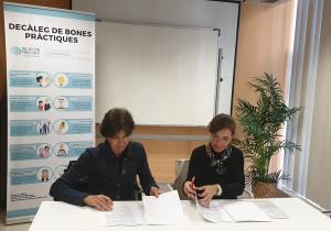 signing-agreement-manresa